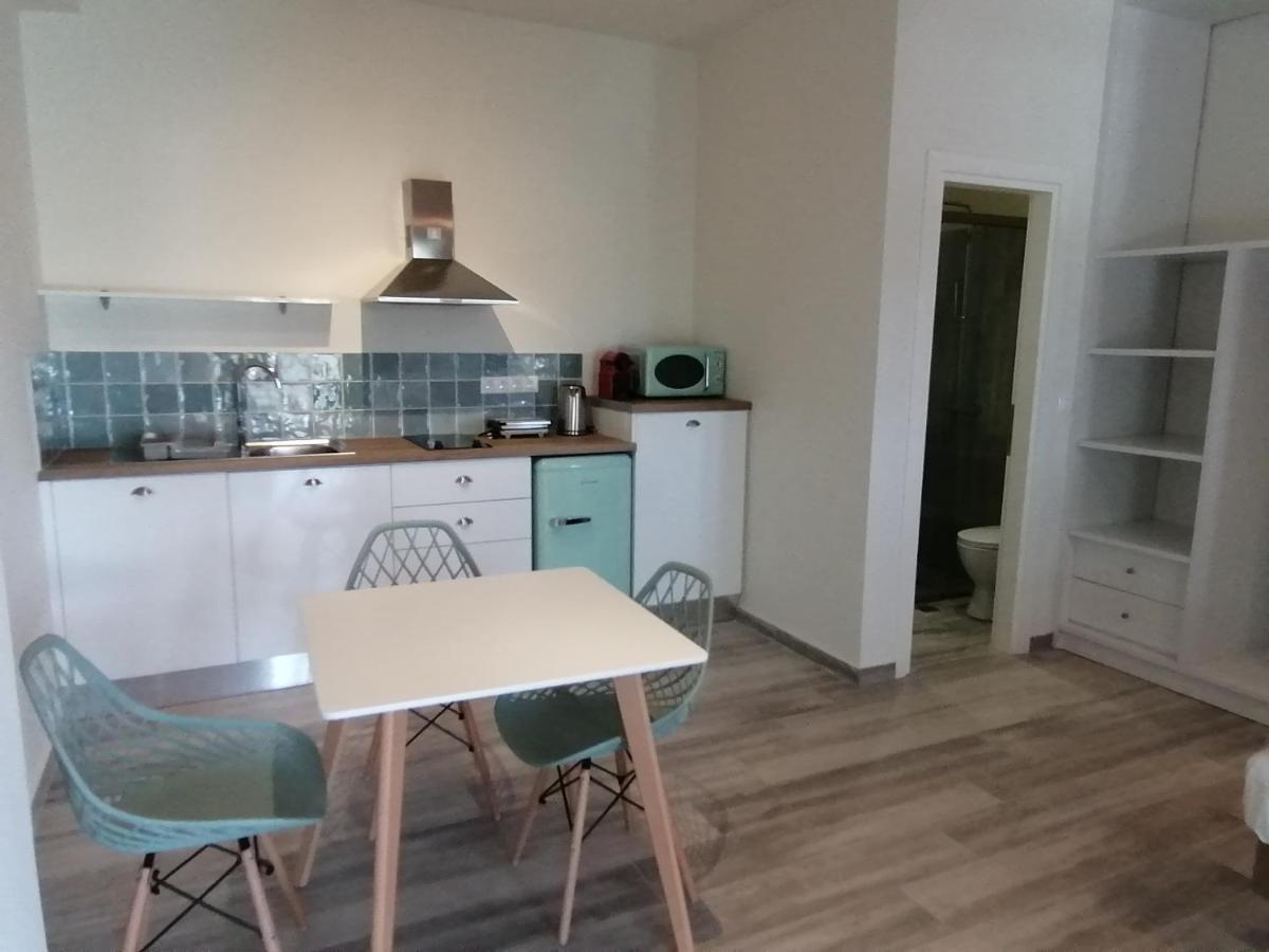 Villa Nena - Studio Suites Kalámi Buitenkant foto