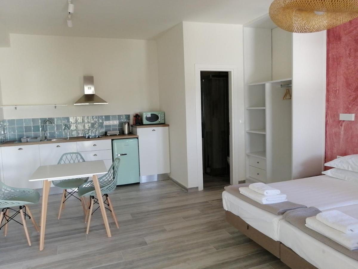 Villa Nena - Studio Suites Kalámi Buitenkant foto